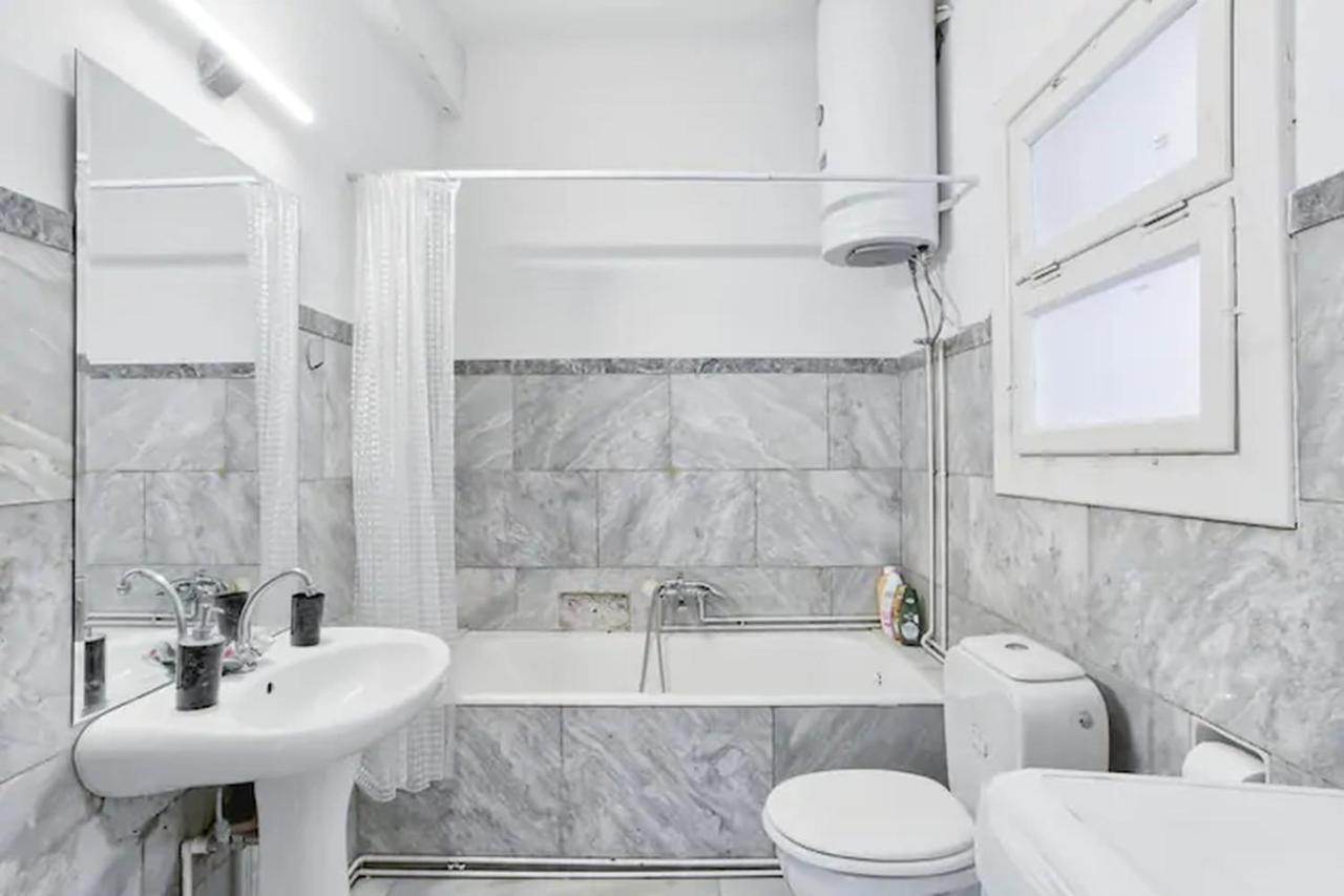 4Bdr Amazing Spacious Full Apt In Plaka Atenas Exterior foto