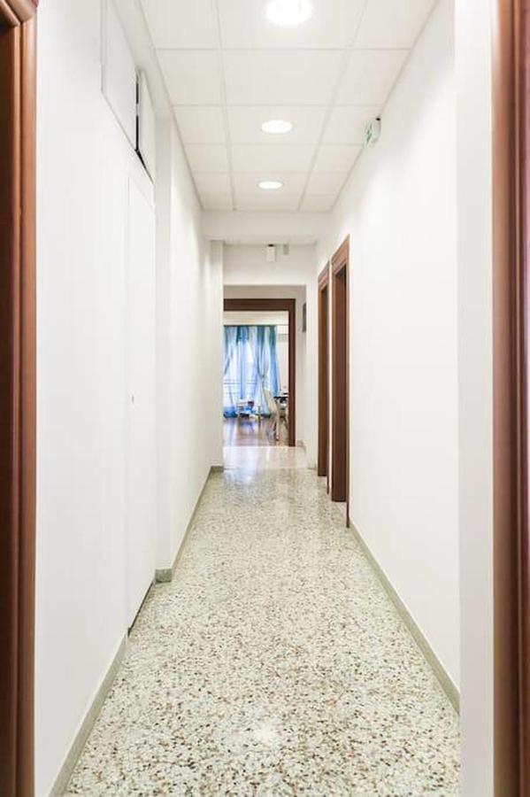 4Bdr Amazing Spacious Full Apt In Plaka Atenas Exterior foto